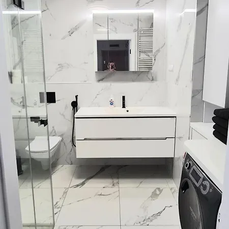 Mieszkanie Nad Ilawka - 2 Pokoje, Kuchnia, Lazienka, Balkon, Parking, Wi-fi 公寓